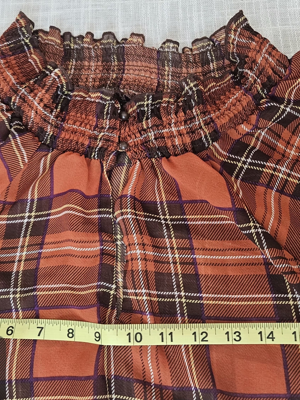 Ali & Kris Plaid Off-The-Shoulder Smocked Blouse M - Picture 9 of 9